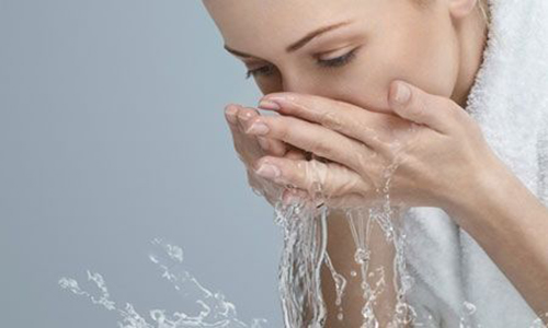 如何正确洗脸 洗脸六步骤及洗脸小窍门